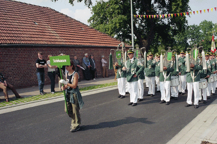 1V3_46KREISSSCHUETZENFEST_618.gif (104953 Byte)