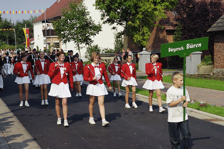 2V3_46KREISSSCHUETZENFEST_I31.gif (102597 Byte)