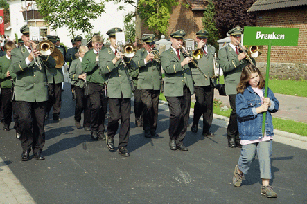 3V3_46KREISSSCHUETZENFEST_I.gif (102067 Byte)